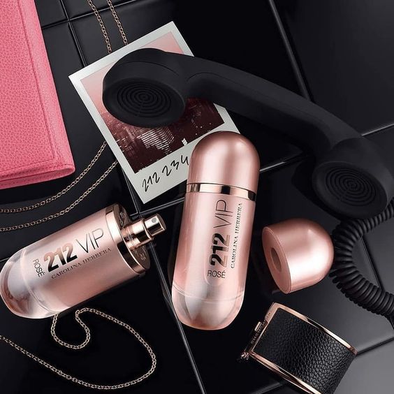 عطر 212VIP Rose اورجینال