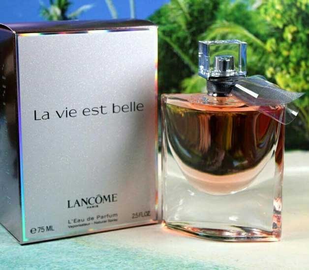 رایحه عطر لا ویه است بله