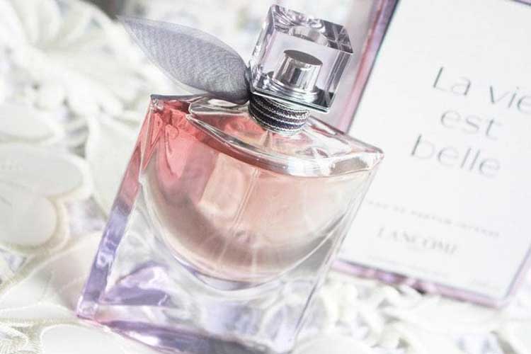 خرید اینترنتی عطر لانکوم لا ویه است بله